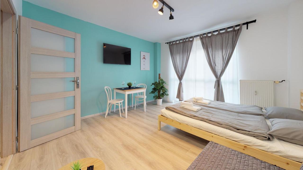 Studio Steps From Nivy & Main Bus Station Bratislava Luaran gambar